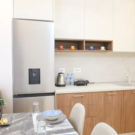 Lindi's 4/7 Apartmán *